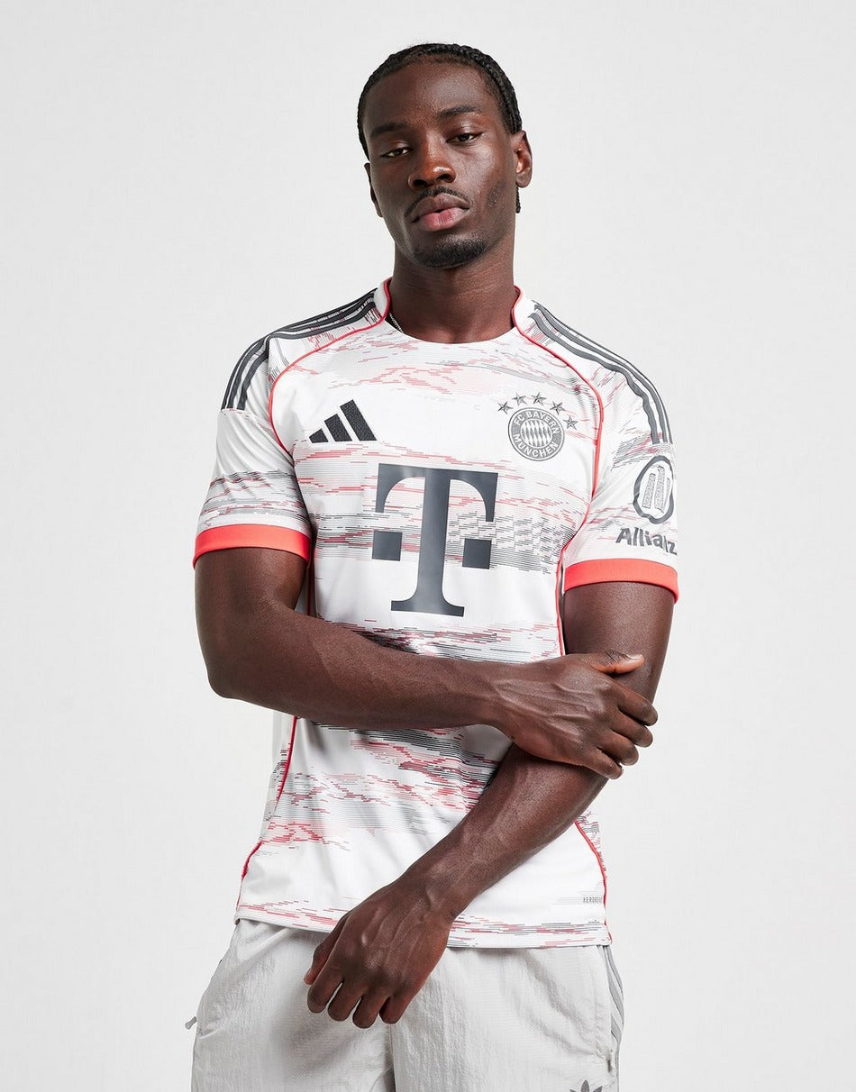 Bayern Munich Home Shirt 2025/2026